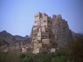 Der Felsenpalast im Wadi Dahr